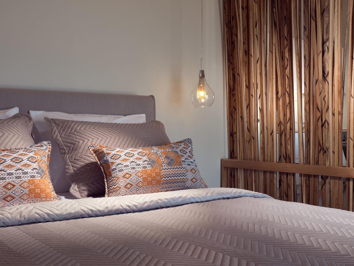 Akron Luxury Suites Korithion Bagian luar foto