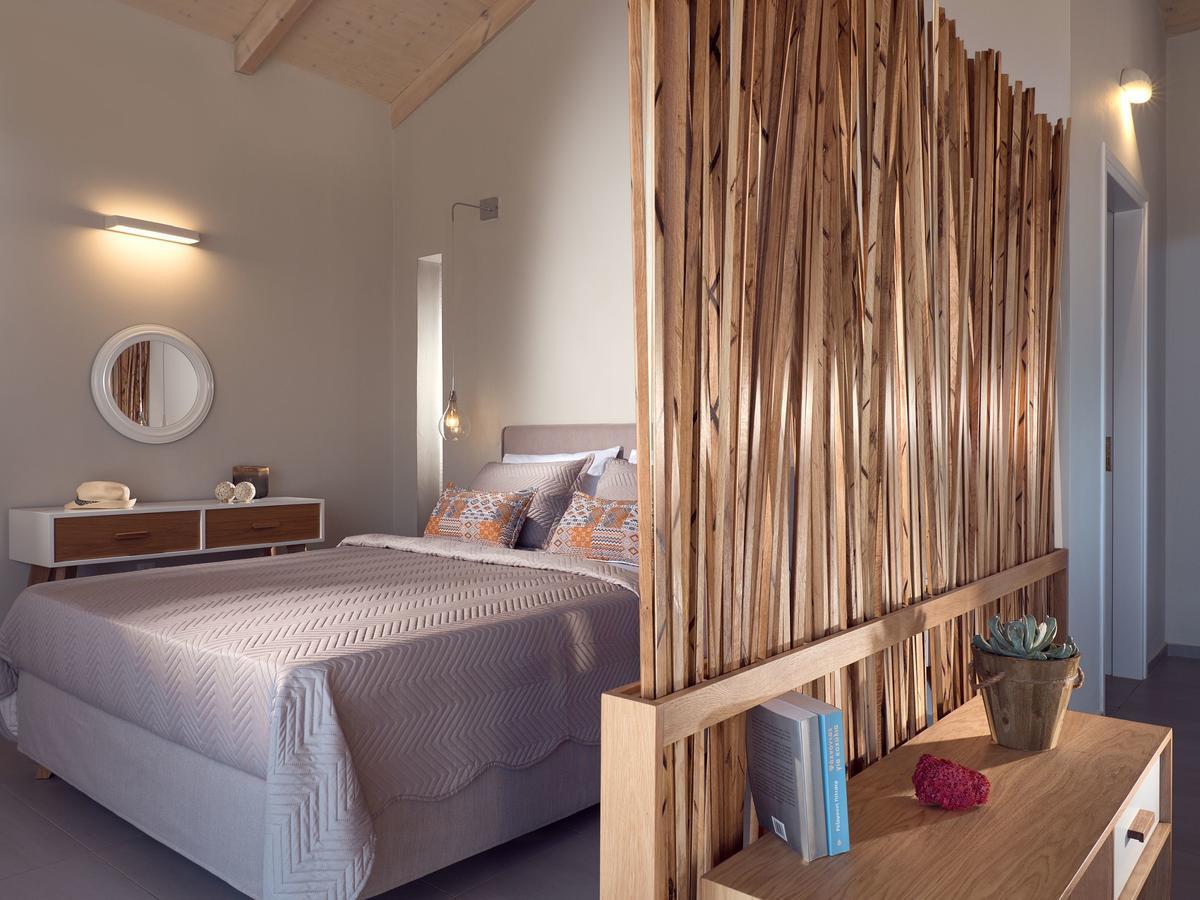 Akron Luxury Suites Korithion Bagian luar foto